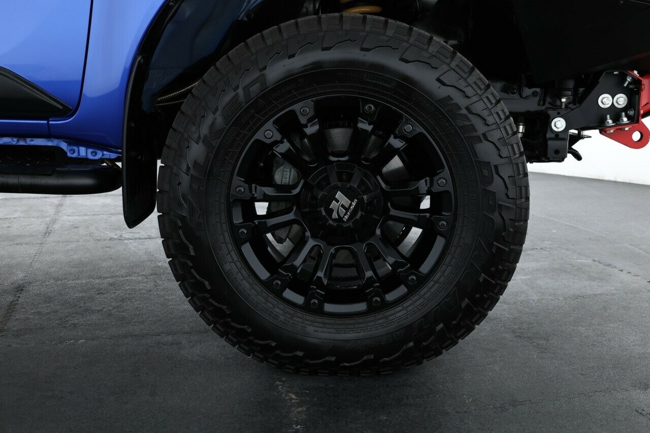 Toyota Hilux image 3