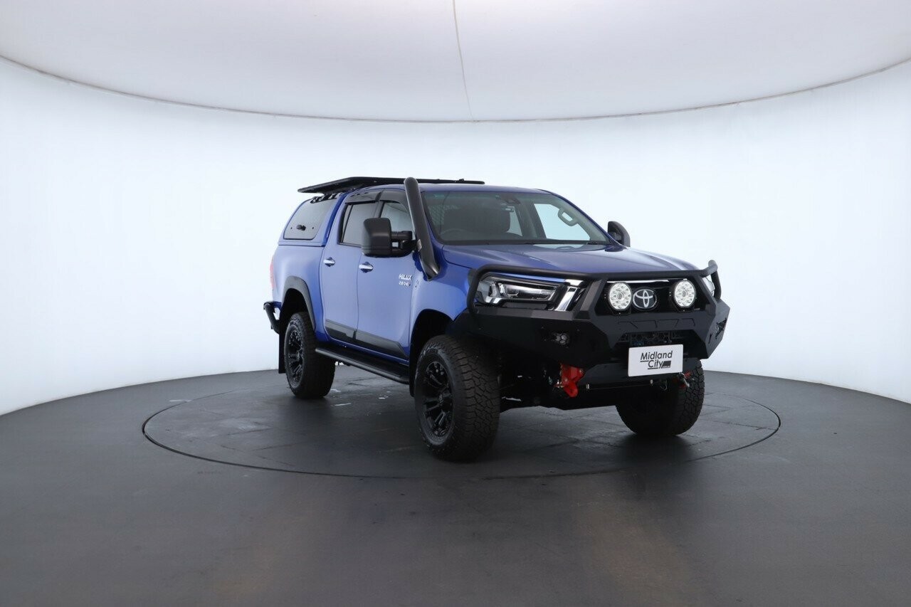 Toyota Hilux image 4