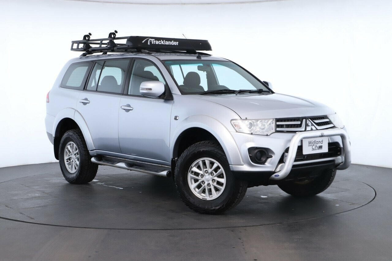 Mitsubishi Challenger image 1