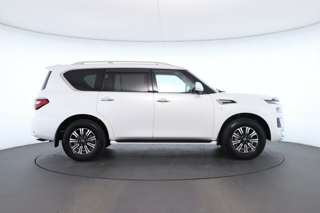 Nissan Patrol image 2