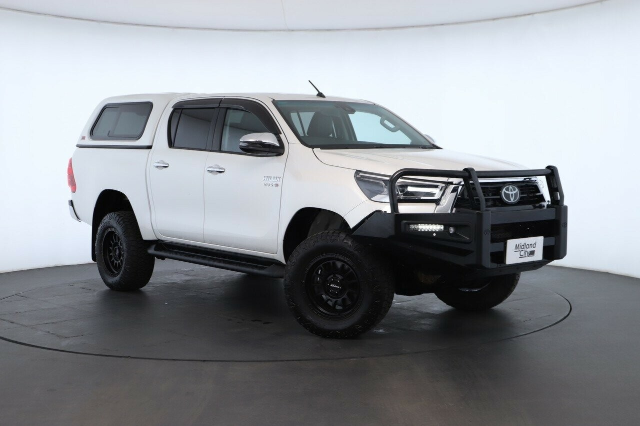 Toyota Hilux image 1