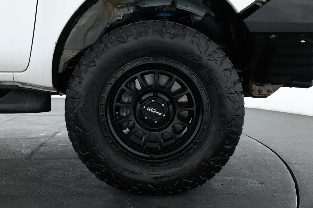 Toyota Hilux image 3