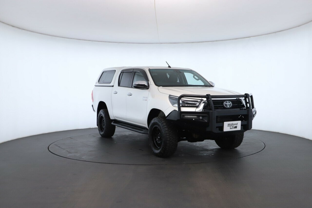 Toyota Hilux image 4