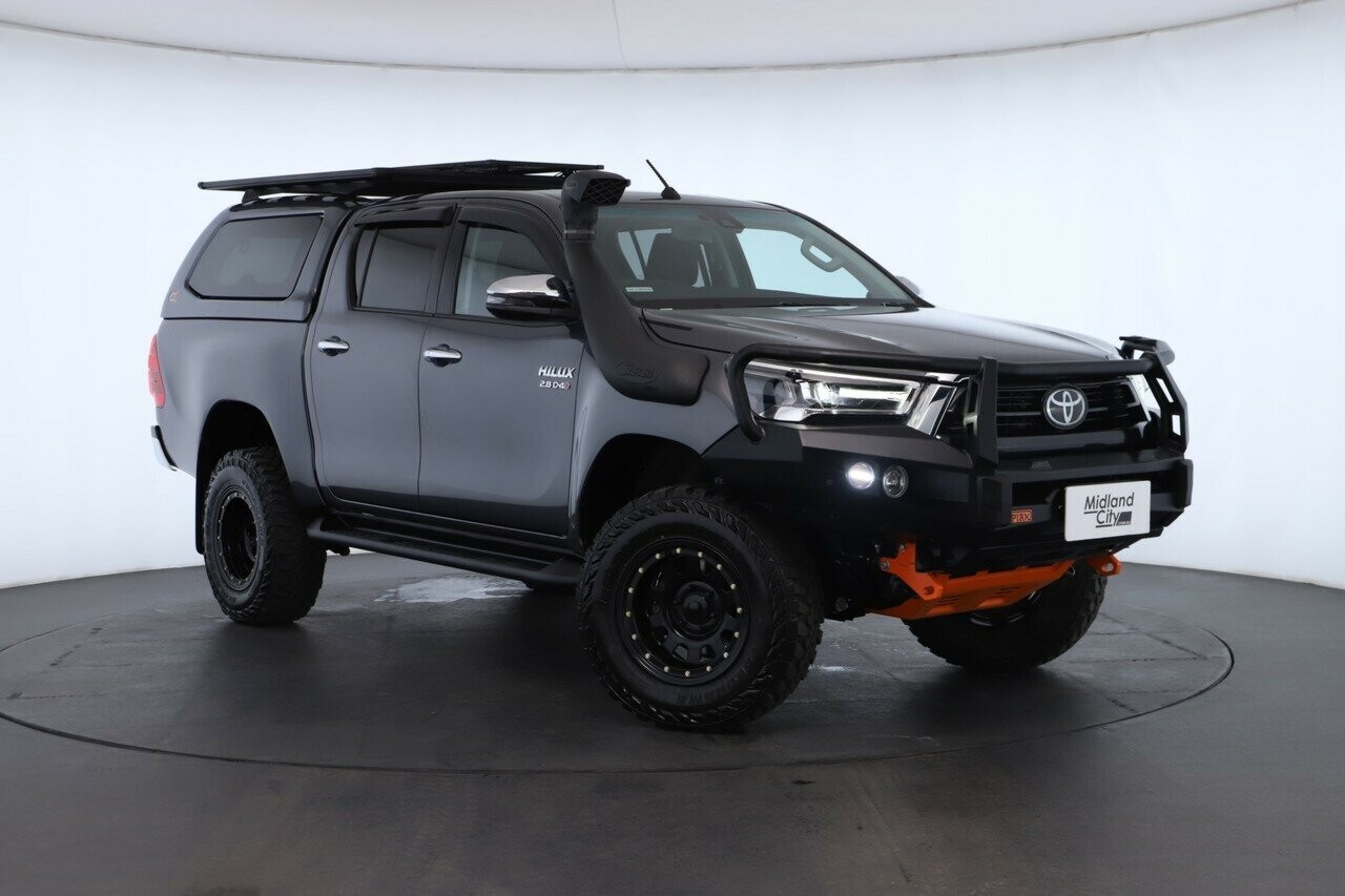 Toyota Hilux image 1