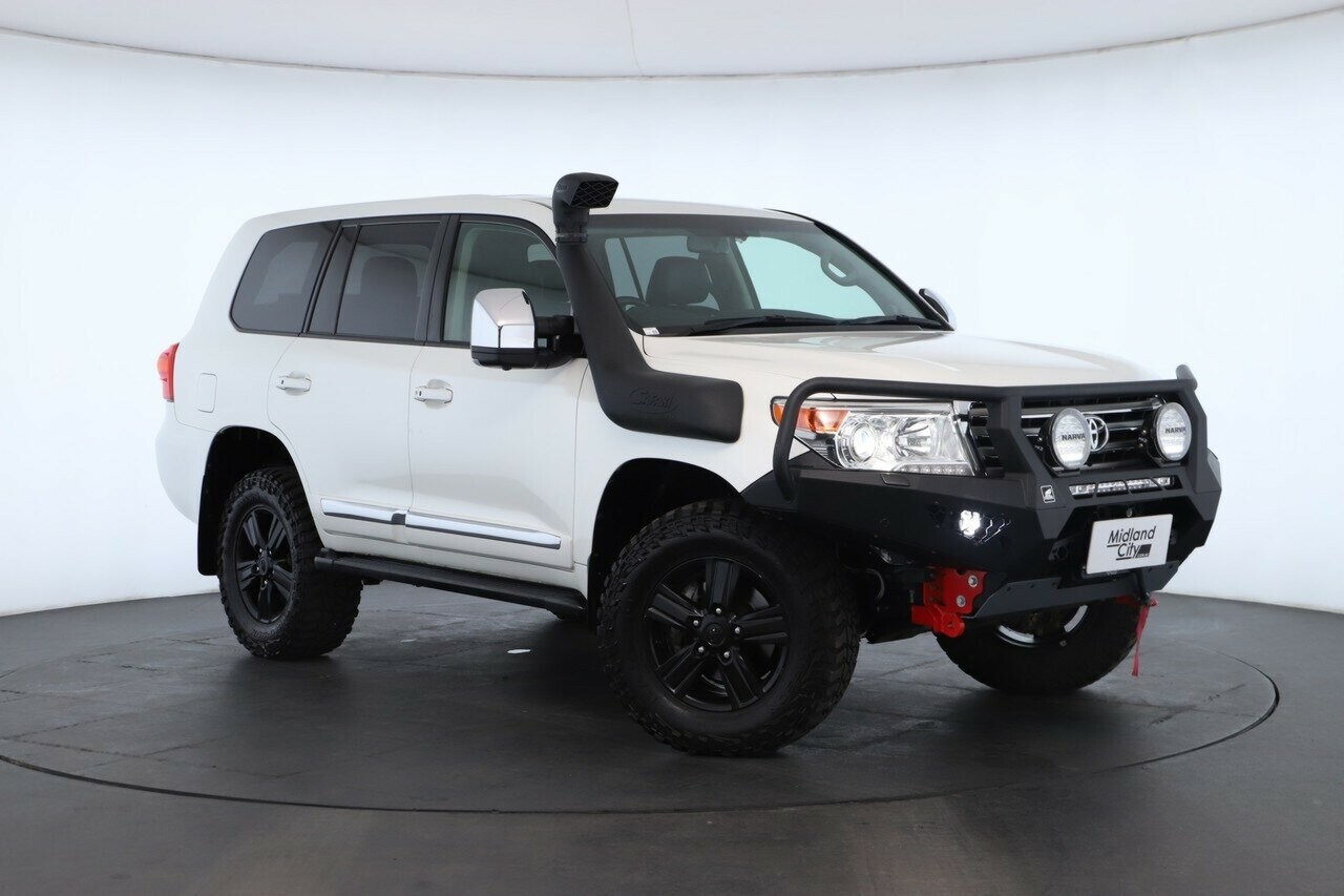 Toyota Landcruiser image 1