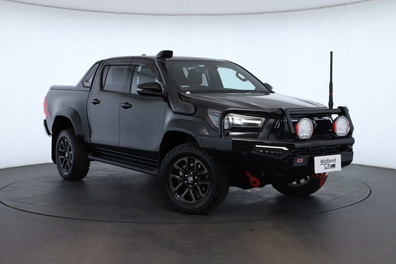 Toyota Hilux image 1