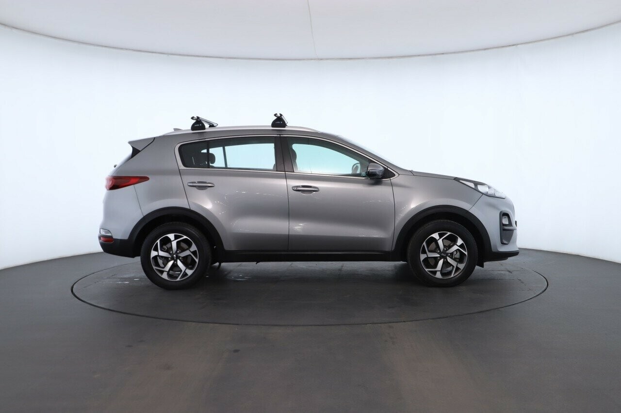 Kia Sportage image 2