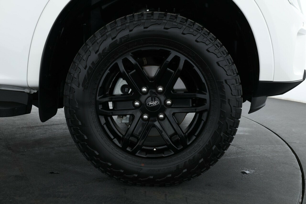 Ford Everest image 3