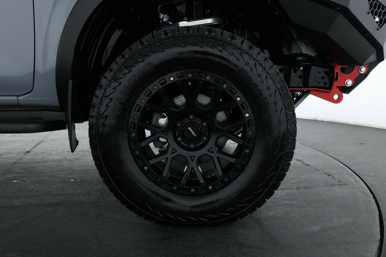 Nissan Navara image 3