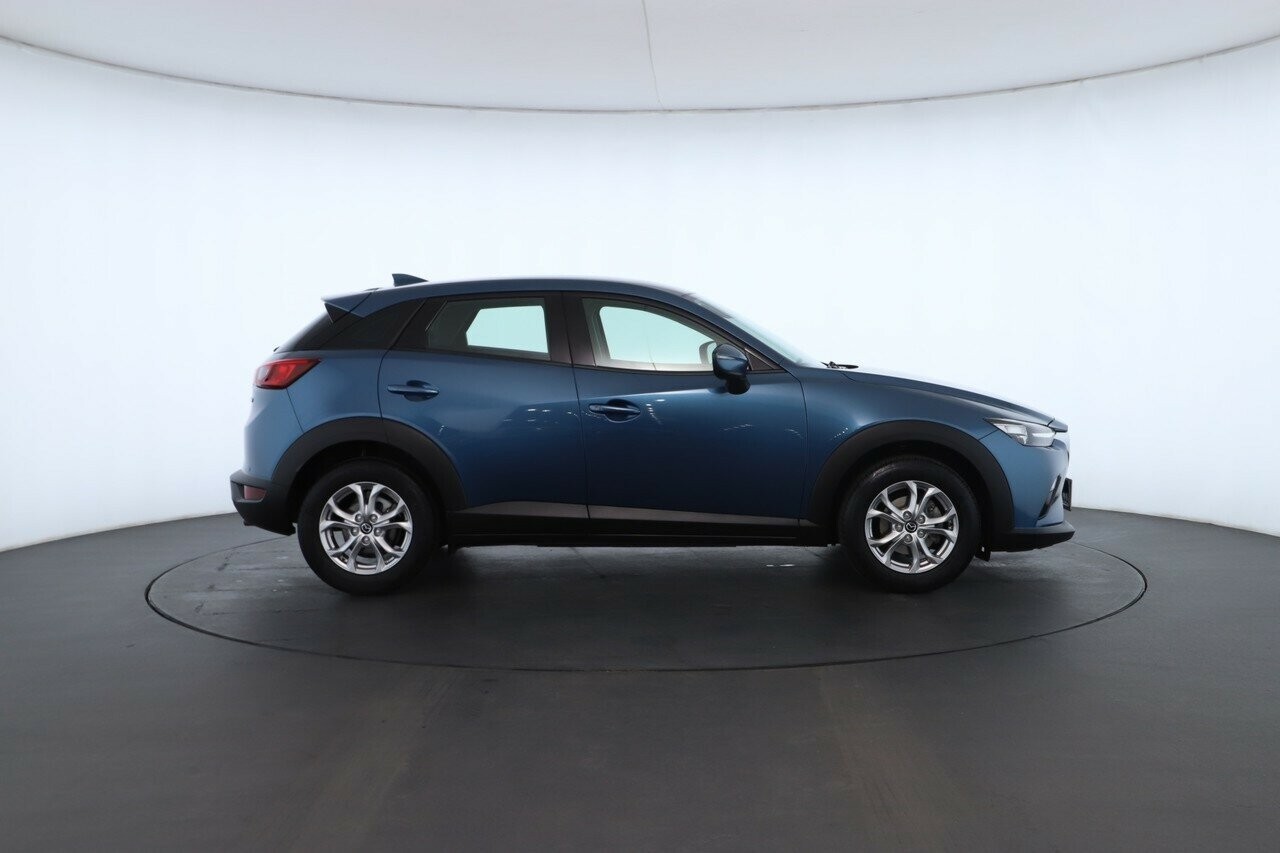 Mazda Cx-3 image 2