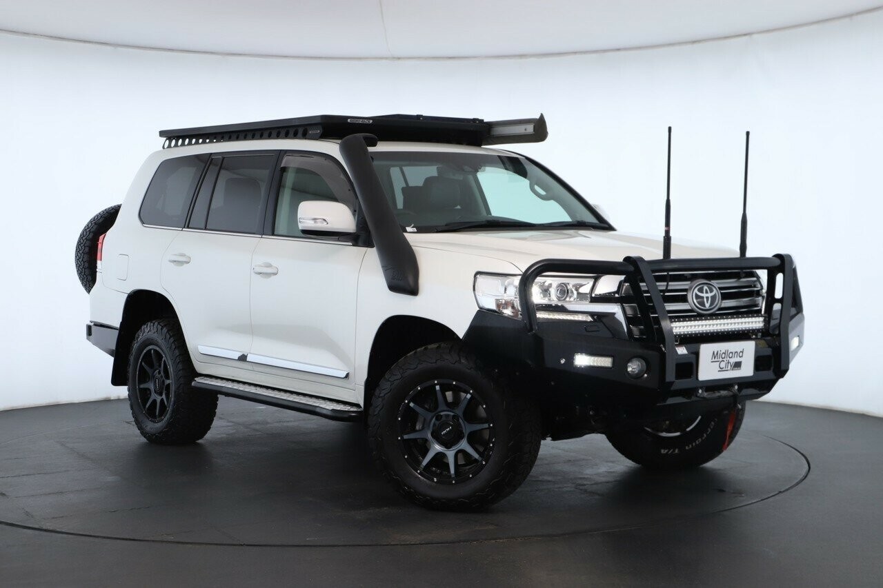 Toyota Landcruiser image 1