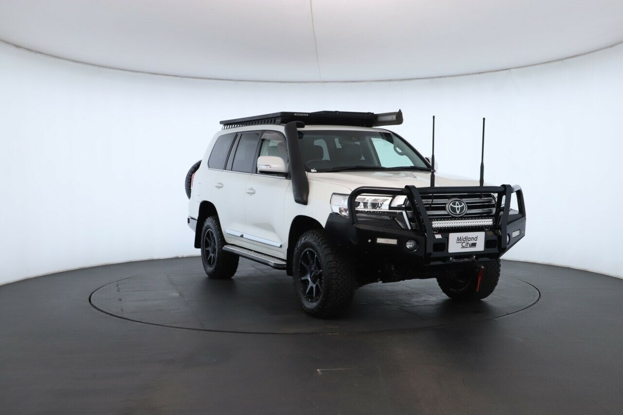 Toyota Landcruiser image 4