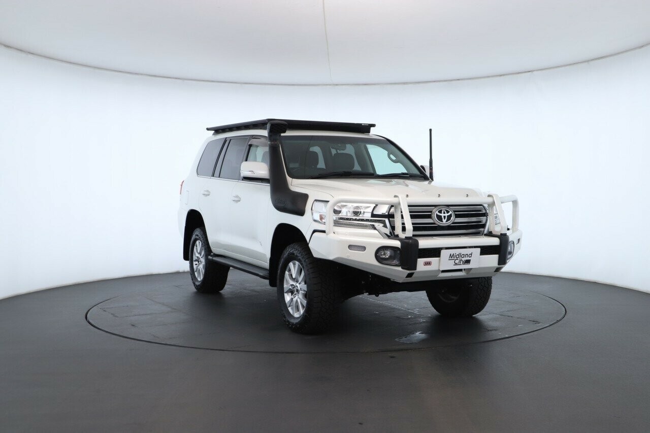 Toyota Landcruiser image 4
