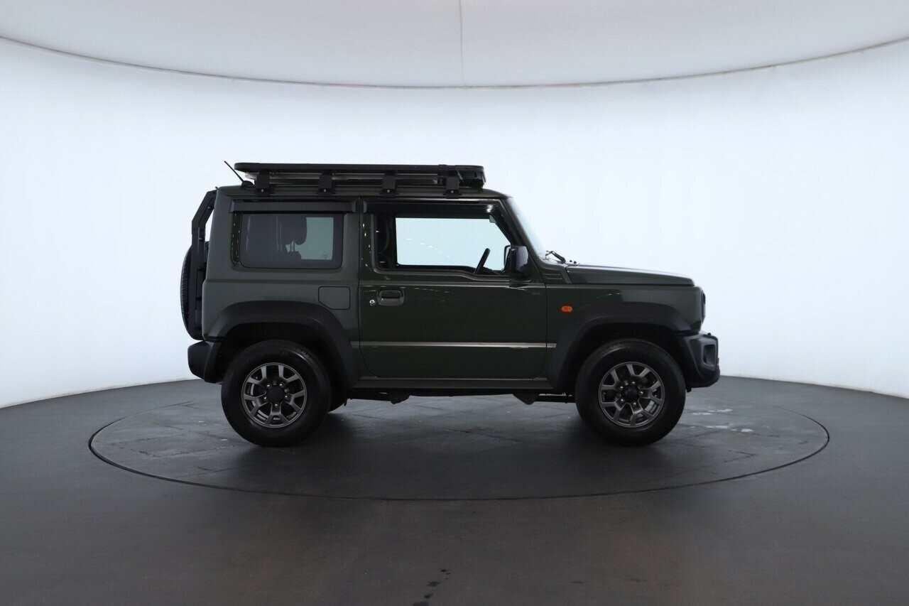 Suzuki Jimny image 2