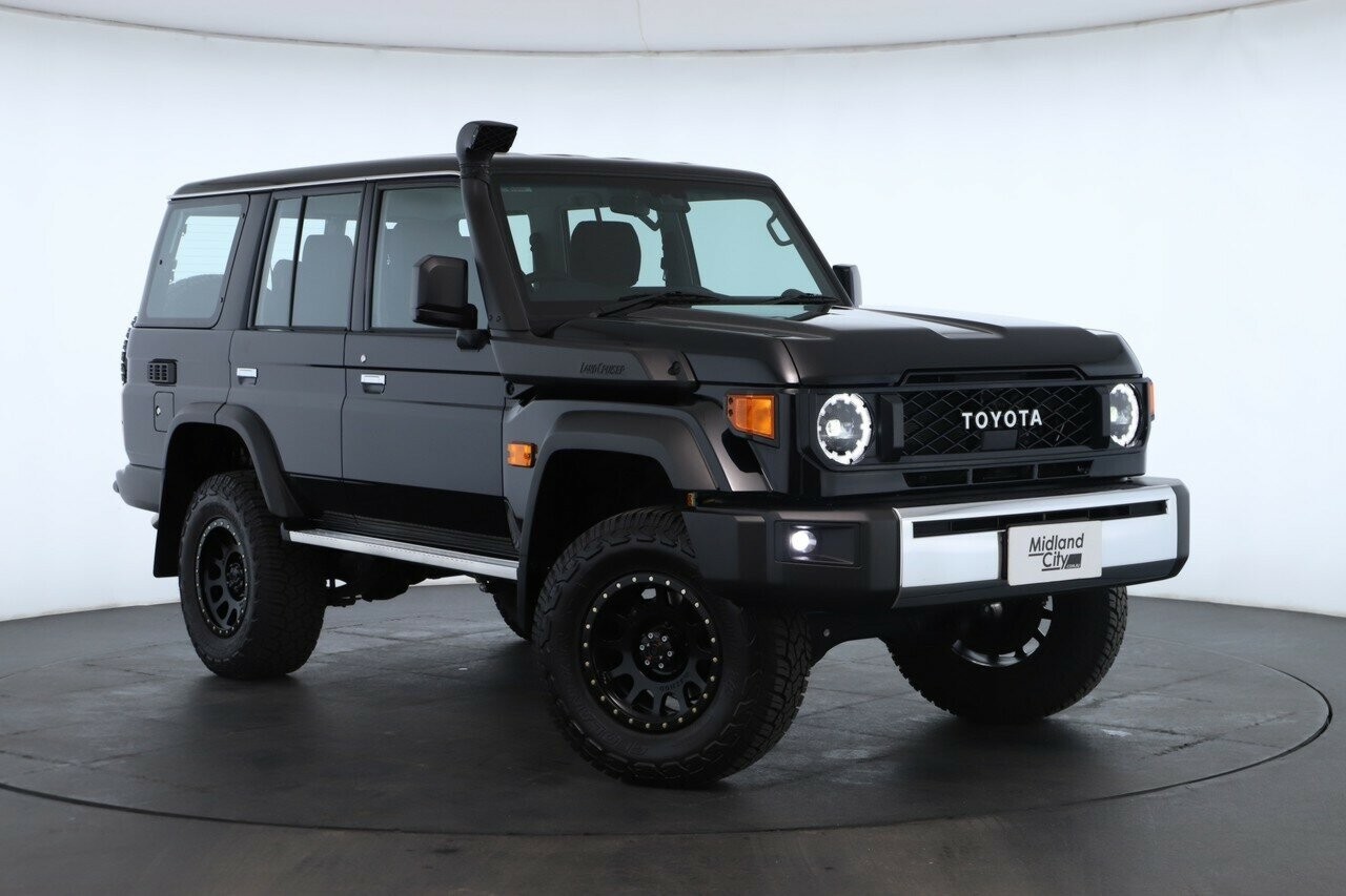 Toyota Landcruiser image 1