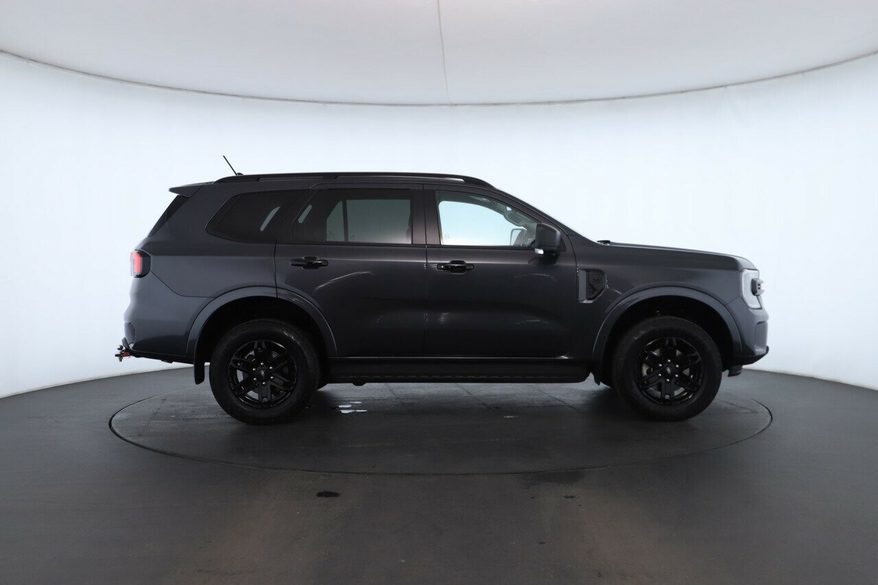 Ford Everest image 2