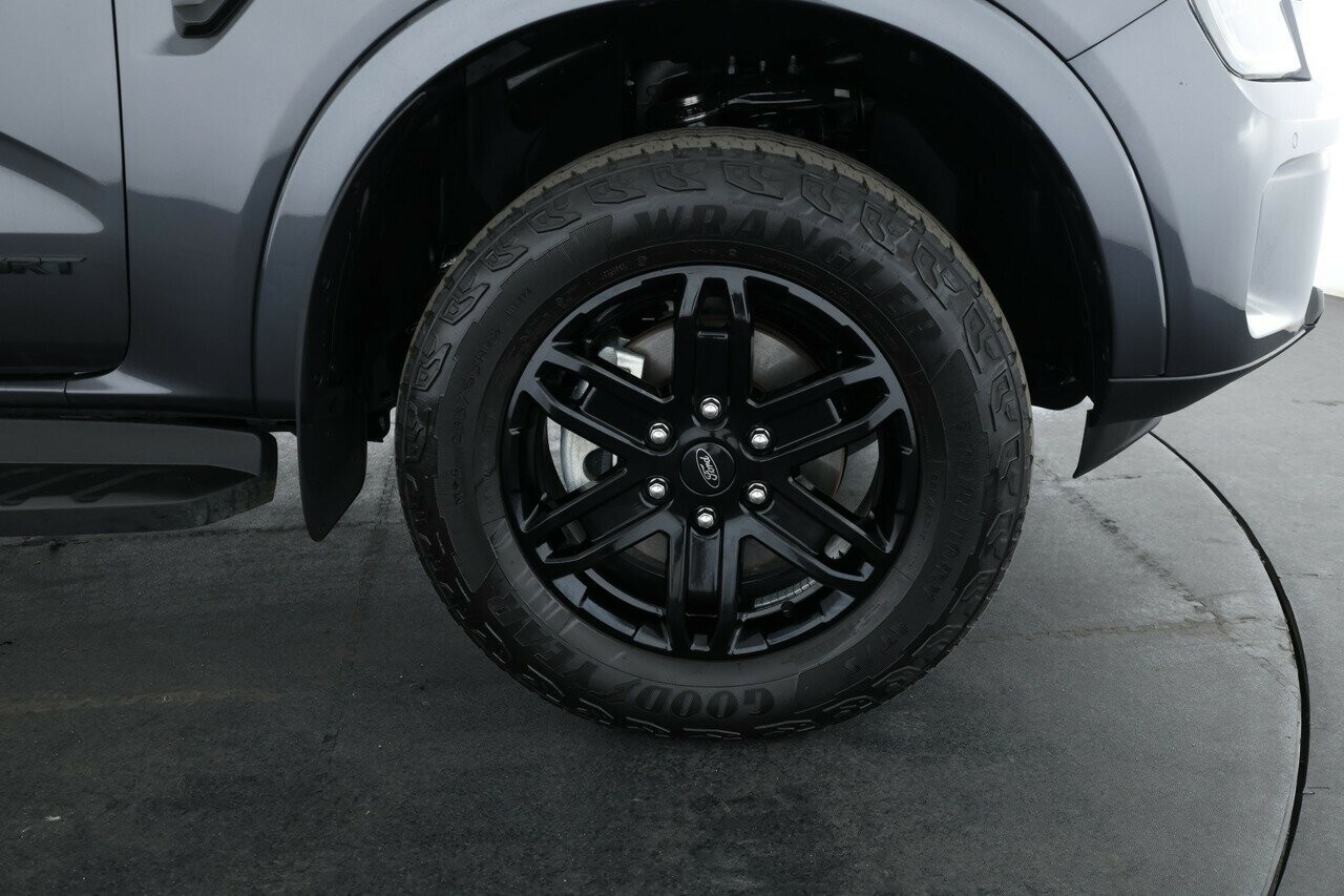 Ford Everest image 3