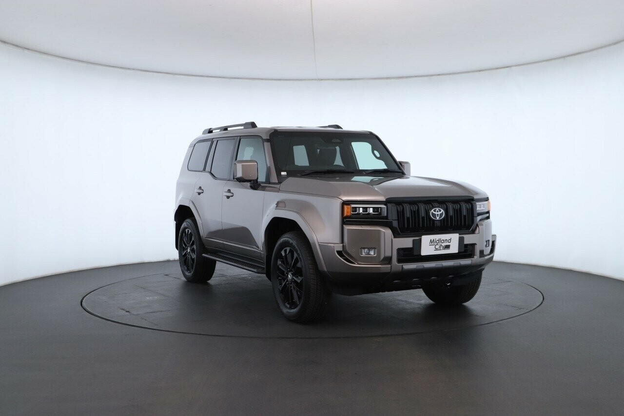 Toyota Landcruiser Prado image 4
