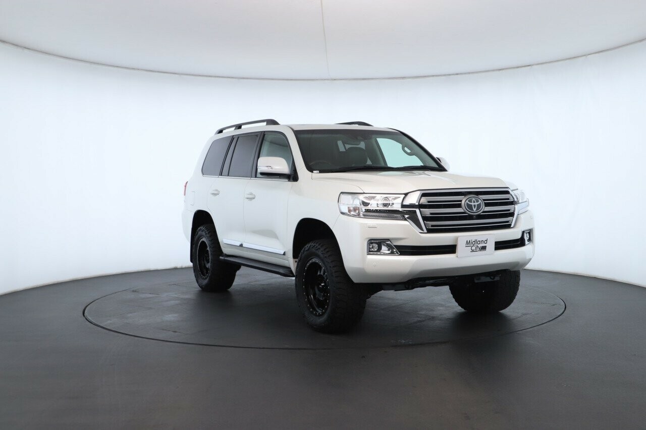 Toyota Landcruiser image 4
