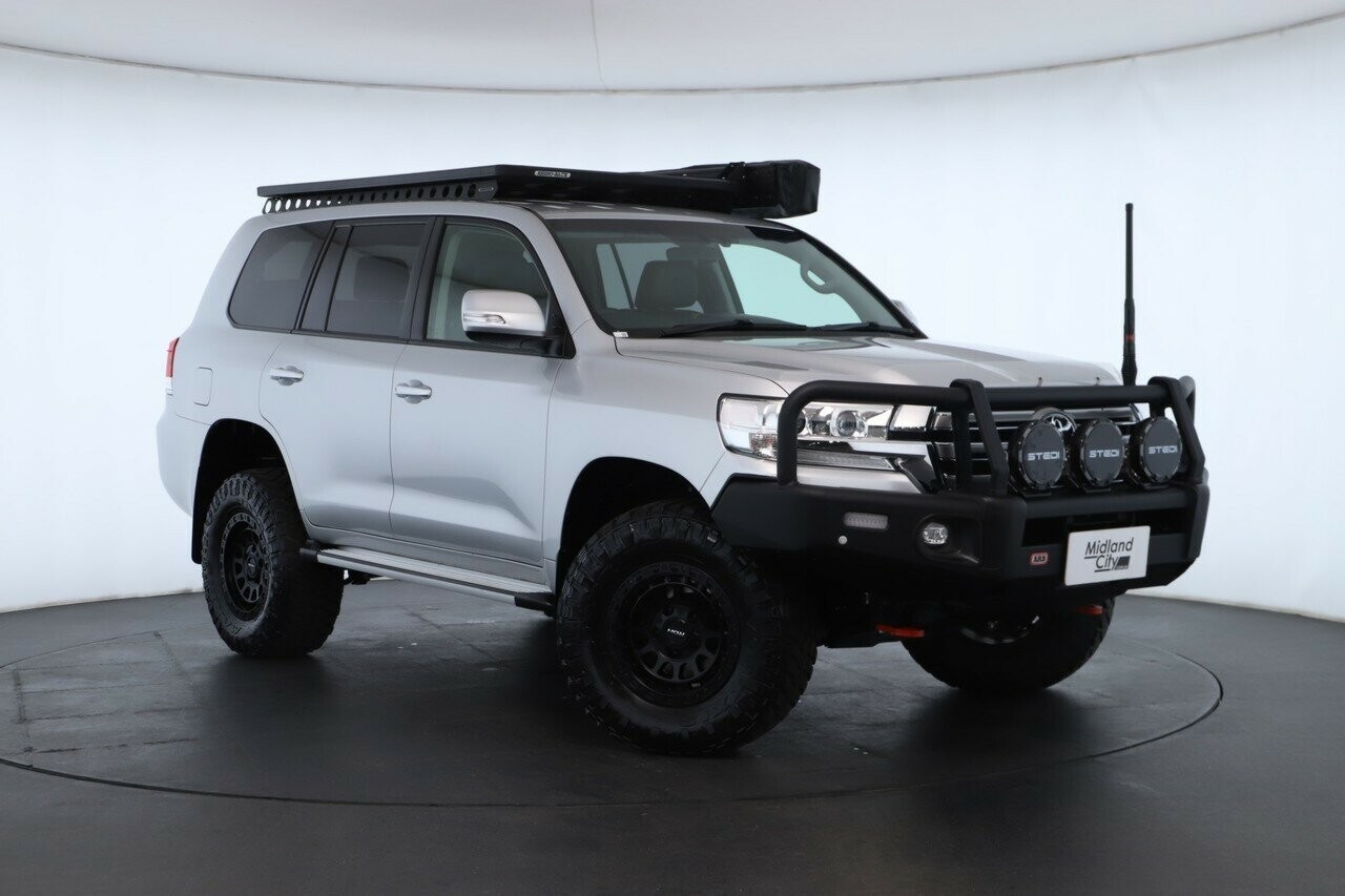 Toyota Landcruiser image 1