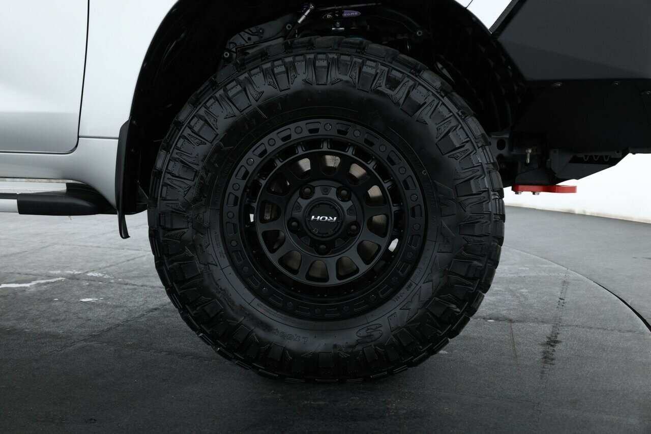 Toyota Landcruiser image 3