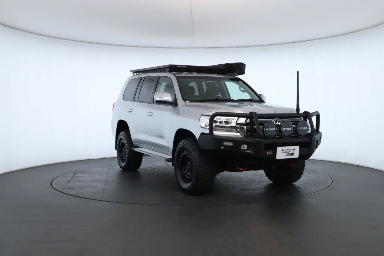 Toyota Landcruiser image 4