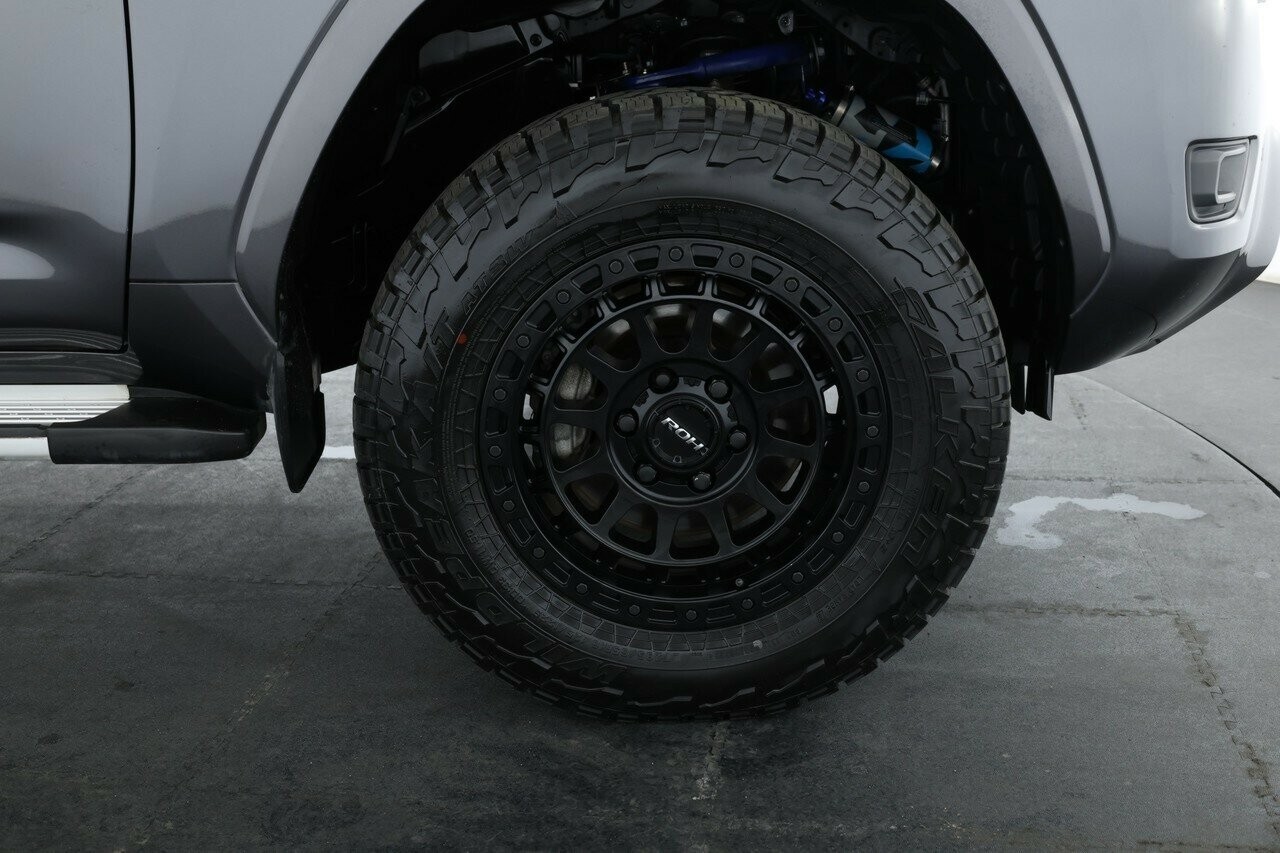 Toyota Landcruiser image 3
