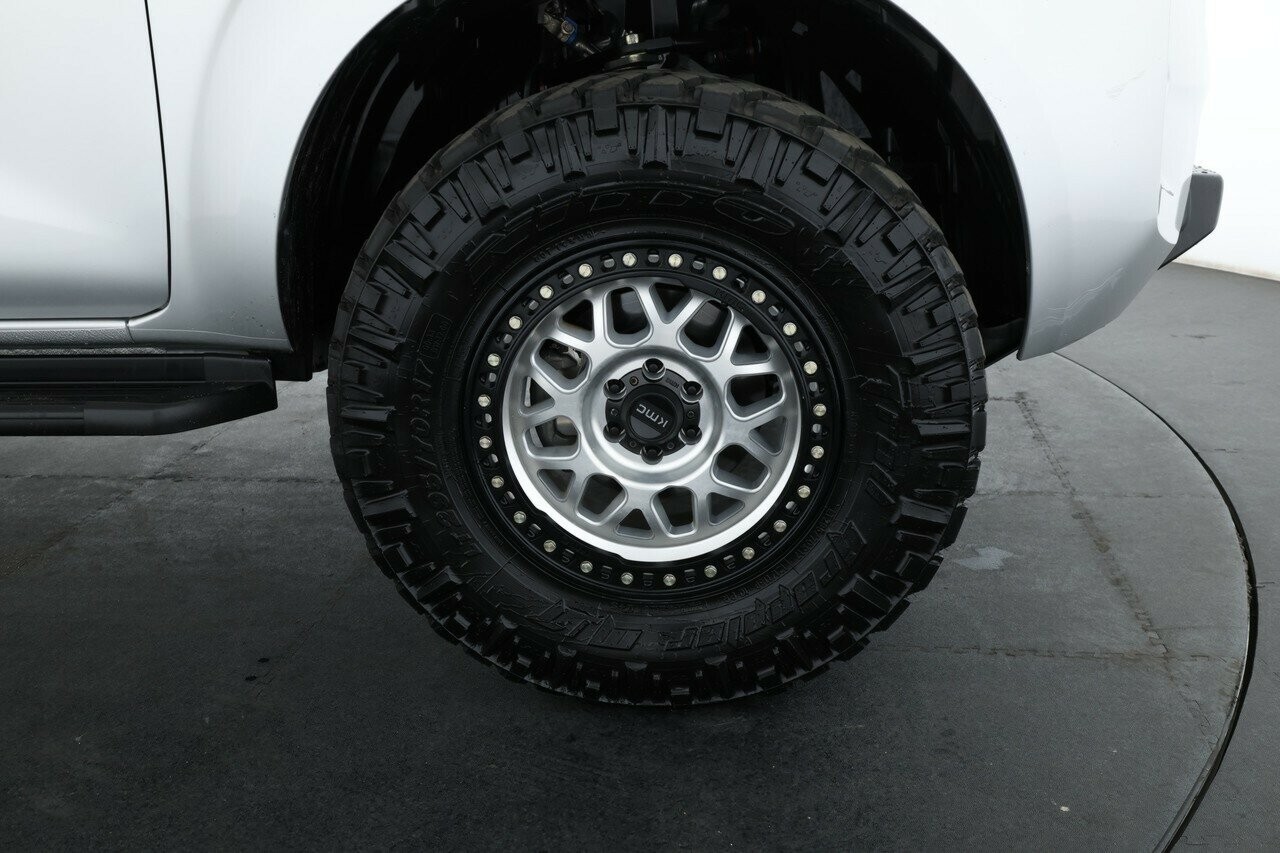 Nissan Navara image 3