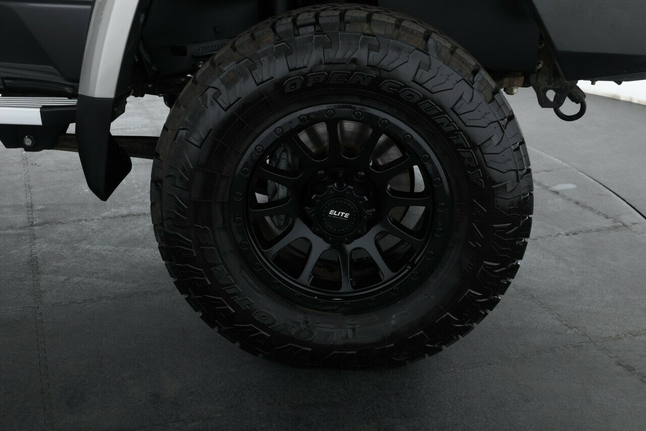 Toyota Landcruiser image 3