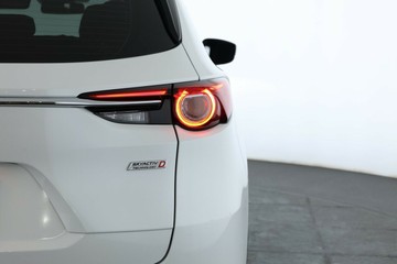 https://vehicle-cdn.autoleague.cloud/30353_61037424_14.jpg