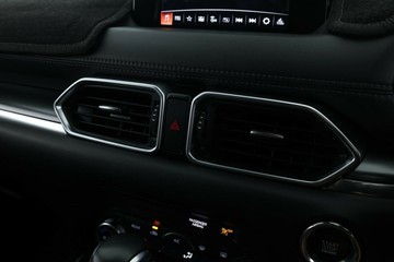 https://vehicle-cdn.autoleague.cloud/30353_61037424_27.jpg