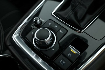 https://vehicle-cdn.autoleague.cloud/30353_61037424_30.jpg