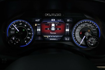 https://vehicle-cdn.autoleague.cloud/30353_61037513_19.jpg
