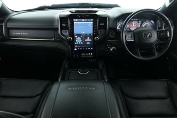 https://vehicle-cdn.autoleague.cloud/30353_61037513_28.jpg