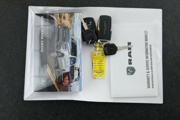 https://vehicle-cdn.autoleague.cloud/30353_61037513_32.jpg
