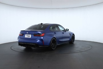 https://vehicle-cdn.autoleague.cloud/30353_61037573_17.jpg