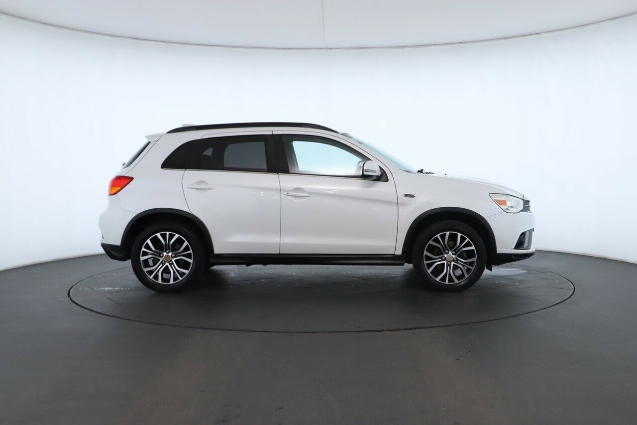 Mitsubishi Asx image 2