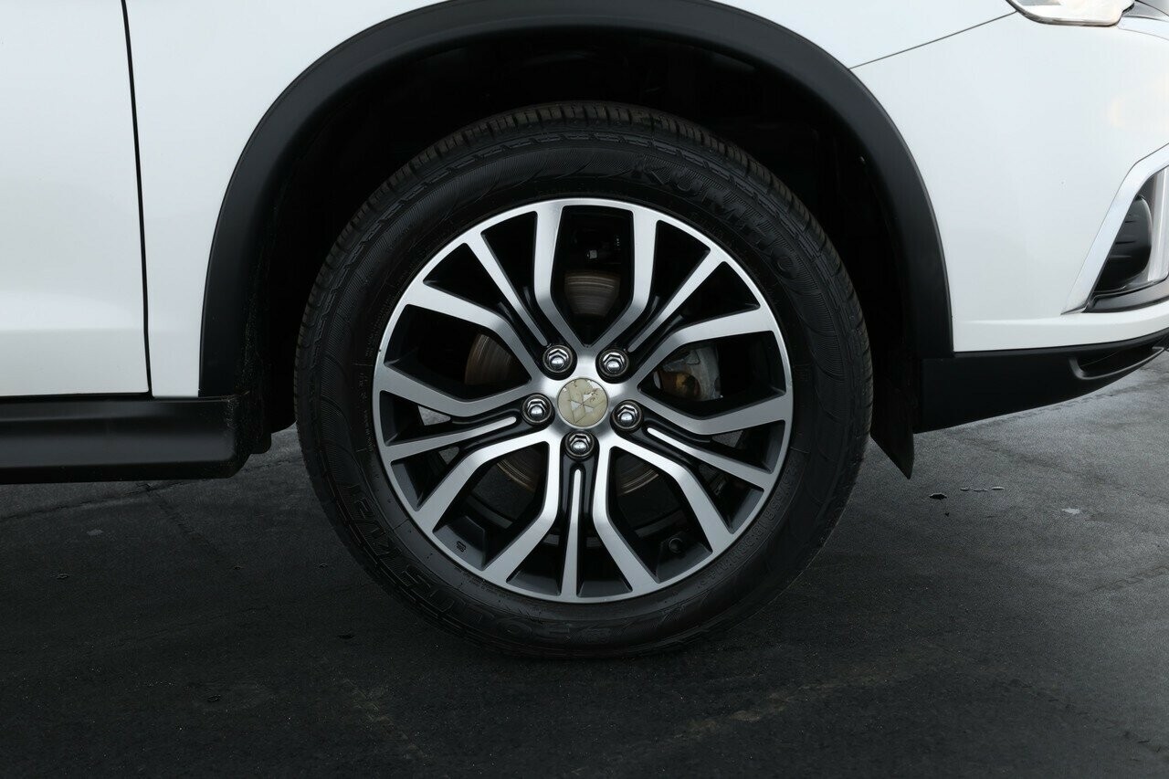Mitsubishi Asx image 3