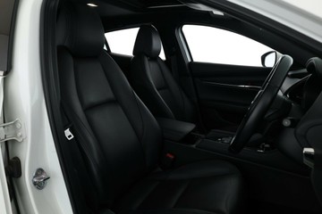 https://vehicle-cdn.autoleague.cloud/30353_61037696_18.jpg