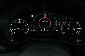 https://vehicle-cdn.autoleague.cloud/30353_61037696_21.jpg