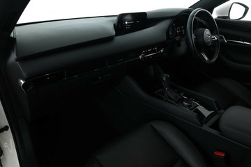 https://vehicle-cdn.autoleague.cloud/30353_61037696_29.jpg