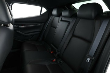 https://vehicle-cdn.autoleague.cloud/30353_61037696_30.jpg