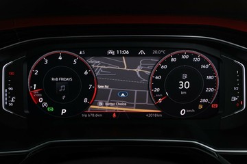https://vehicle-cdn.autoleague.cloud/30353_61037704_21.jpg
