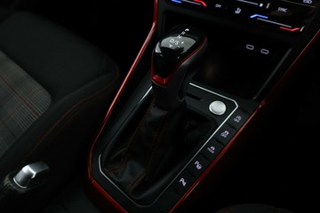 https://vehicle-cdn.autoleague.cloud/30353_61037704_24.jpg