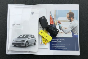 https://vehicle-cdn.autoleague.cloud/30353_61037704_34.jpg