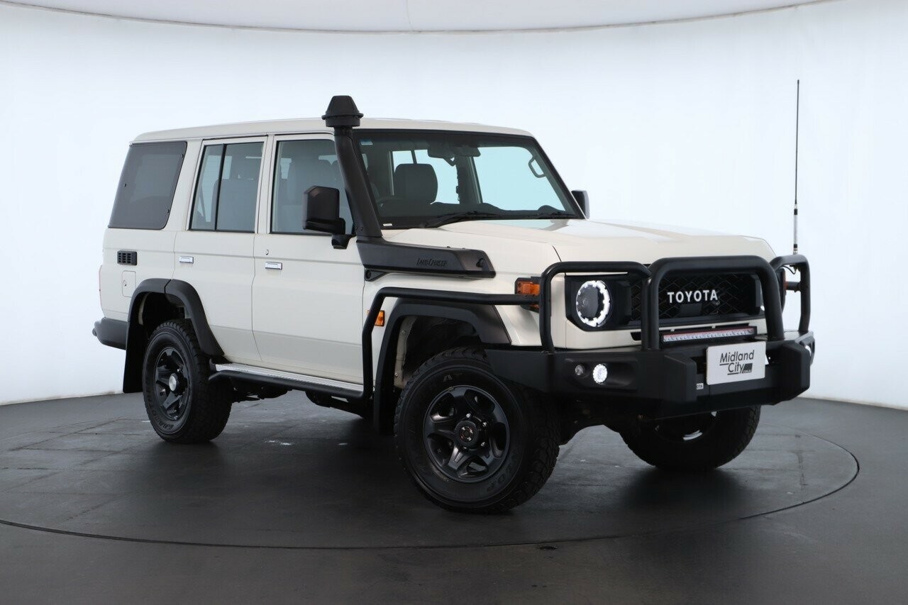 Toyota Landcruiser image 1
