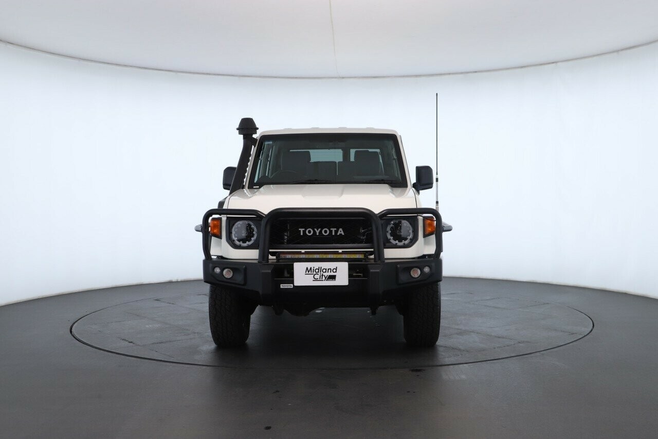 Toyota Landcruiser image 4