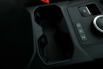 https://vehicle-cdn.autoleague.cloud/30353_61037759_19.jpg