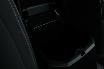 https://vehicle-cdn.autoleague.cloud/30353_61037759_20.jpg