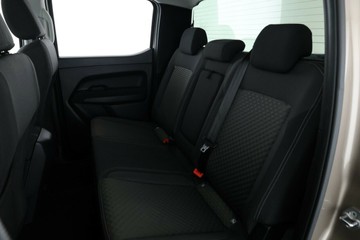 https://vehicle-cdn.autoleague.cloud/30353_61037759_23.jpg